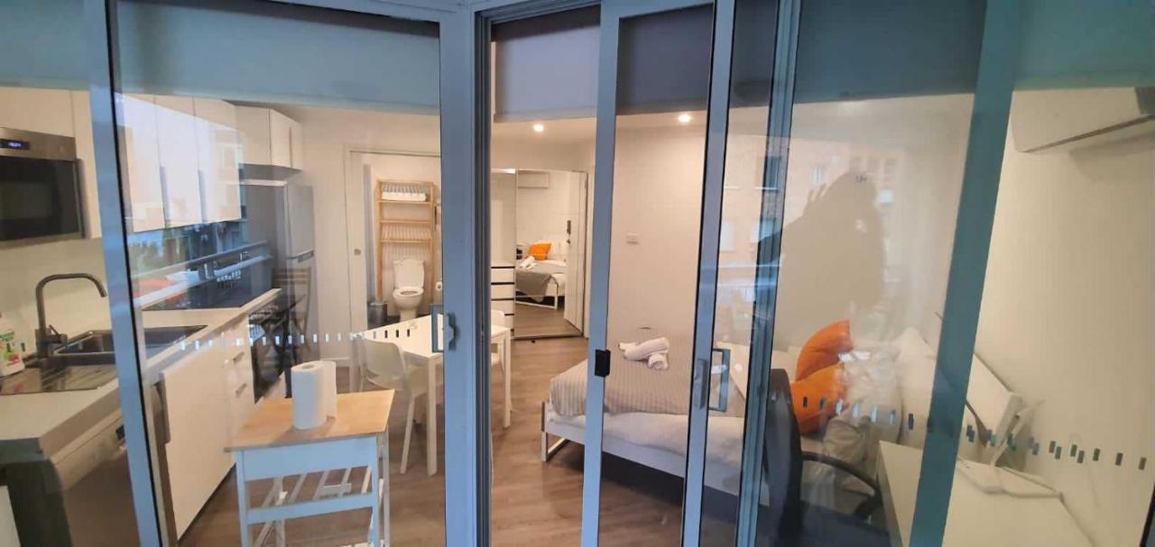 Dana-Cozy Studio With Shared Entry In The City Canberra Ngoại thất bức ảnh